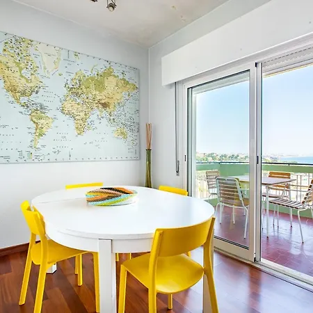 Perfect Sea And Mountain View Daire
