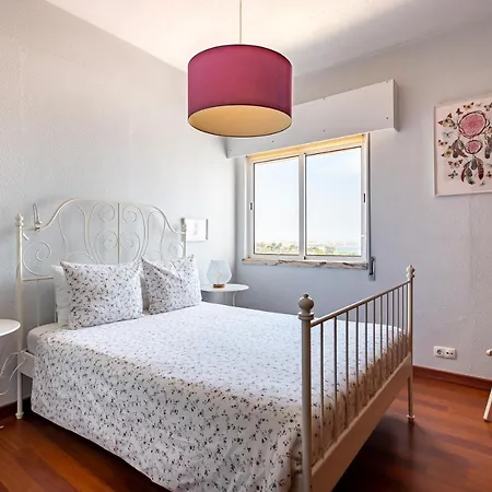 Perfect Sea And Mountain View Daire